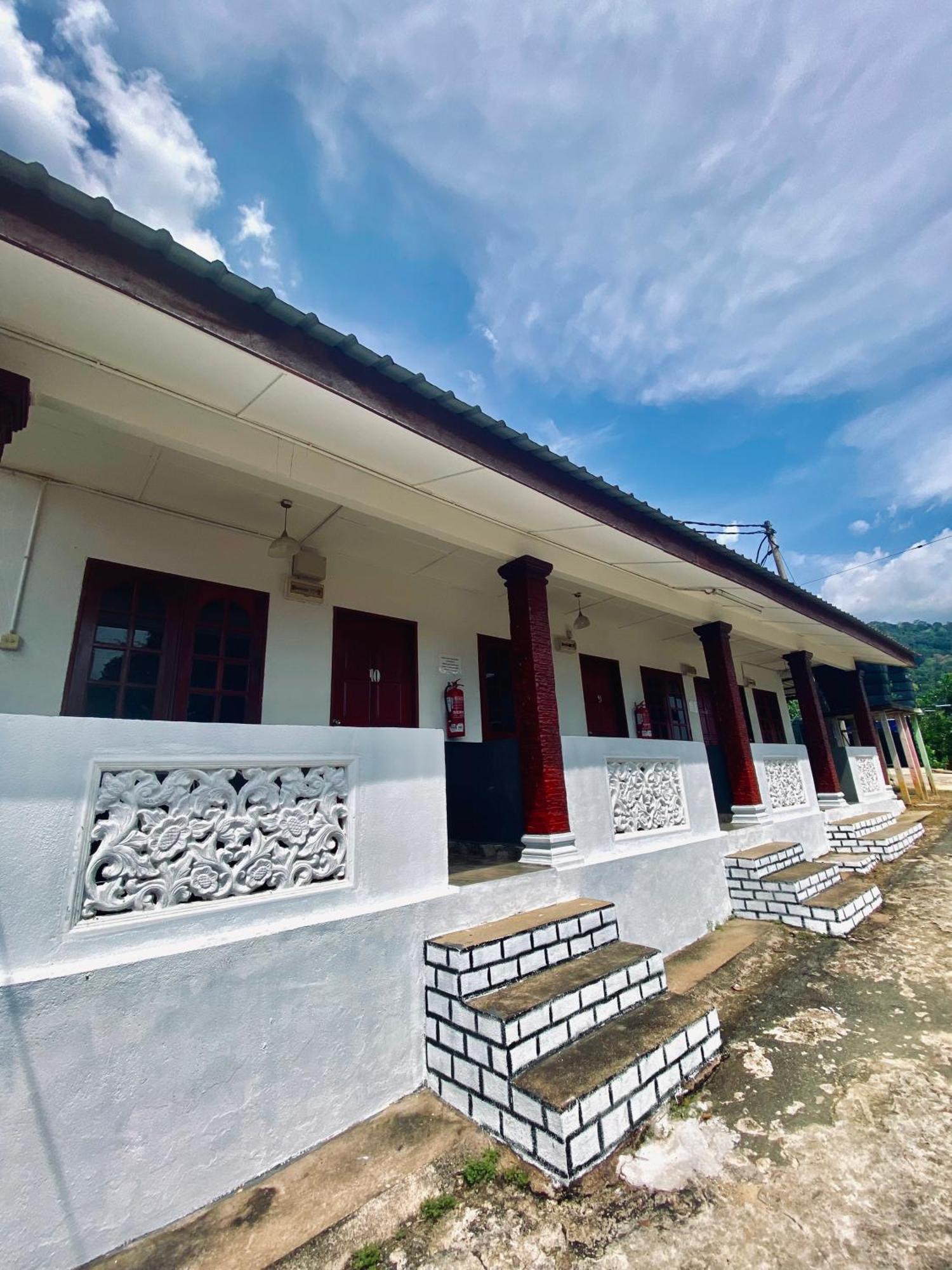Abot Guest House Kuala Tahan Exterior foto